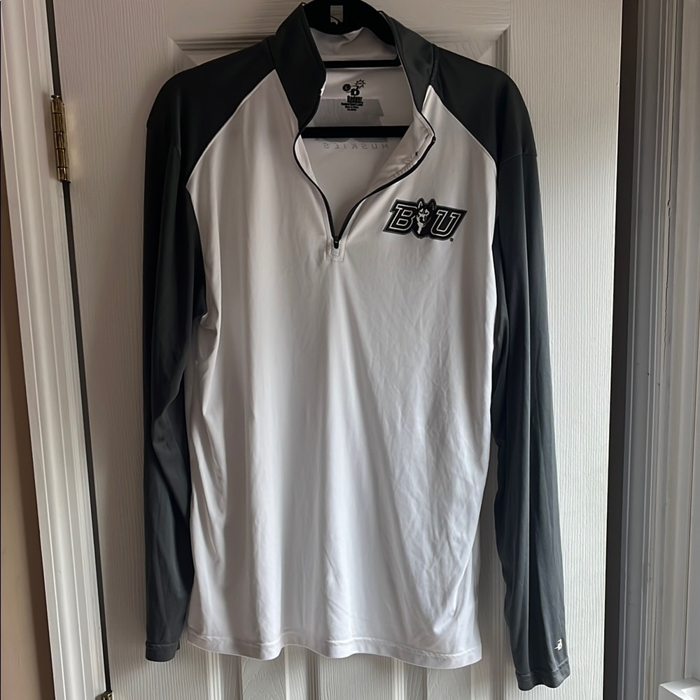 Bloomsburg White and Gray light weight quarter zip